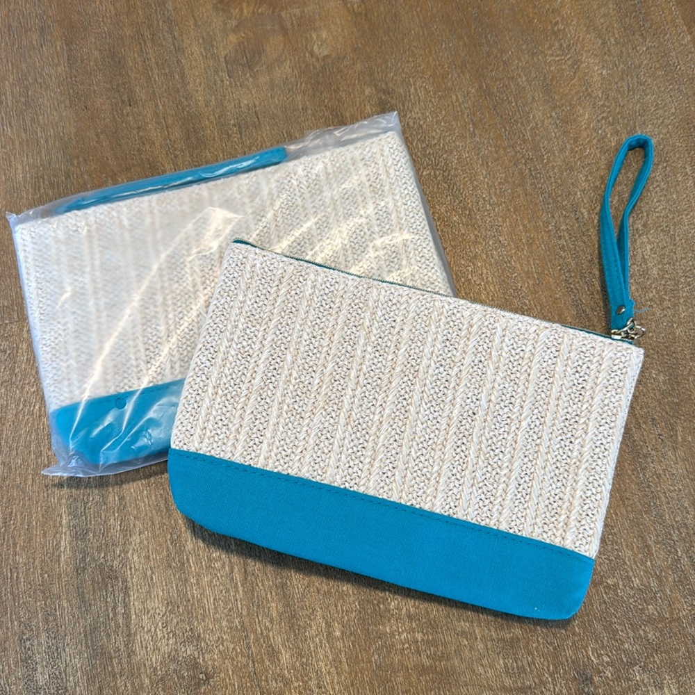 New Colorescience Cosmetics Raffia and Turquoise Bag with Wristlet